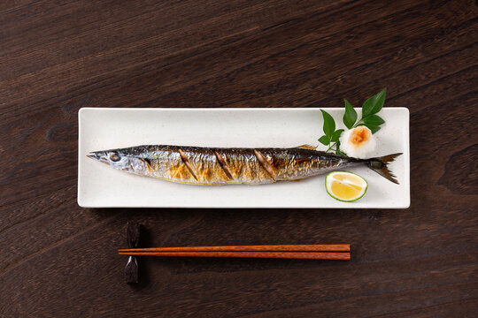 秋刀魚の塩焼き