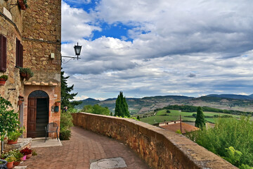 Obraz premium Pienza, the countryside and hills of the Val d'Orcia from the city walls, Val d'Orcia, Tuscany, Italy