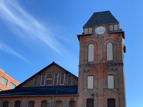 Scranton, Pennsylvania: Pennsylvania Paper and Supply Company inspiration for popular American television show The Office and Dunder Mifflin Paper Company. Tower with both logos.