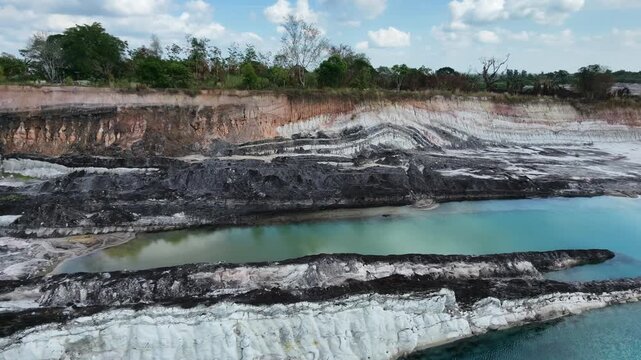 Footage of Geological Structure on the open pit coal mining (Coal Layer)