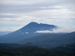 Fototapeta premium 雲海と岩手山