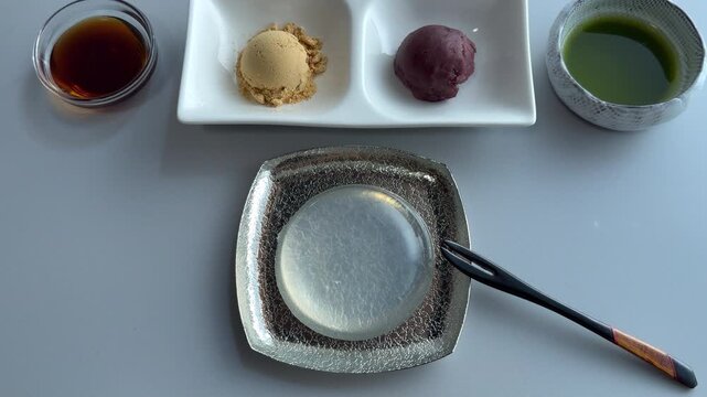Japanese Raindrop Cake with Black Sugarcane Syrup, Kinako Soybean Powder, Red Bean Paste and Matcha Green Tea - Vegan & Gluten-Free Traditional Dessert 4K