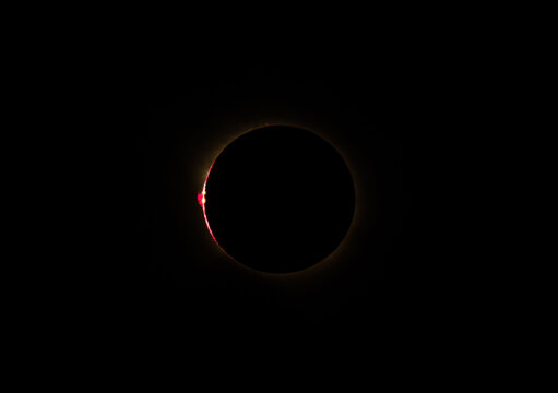 Total Solar Eclipse Detailed Telescope Shot of Baily's Beads