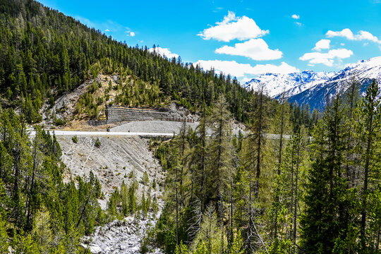 Zernez, Ofenpass, Passstrasse, Bergstrasse, Engadin, Pass, Nationalpark, Ova Spin, Val M&uuml;stair, Alpen, Fr&uuml;hling, Sommer, Graub&uuml;nden, Schweiz