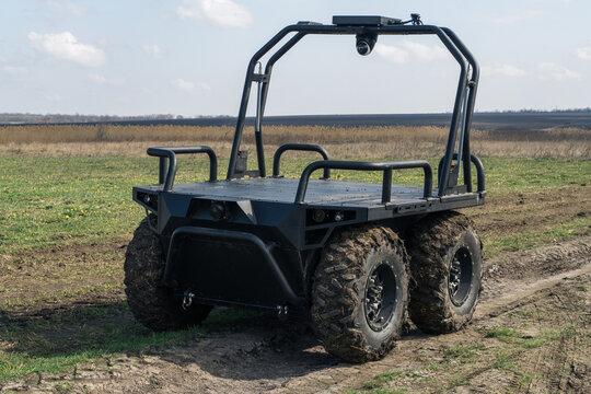 Robotic ground vehicle on muddy field trail