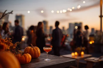 Autumn Rooftop Party: Cocktail, Pumpkins & City Sunset © pixelliebe
