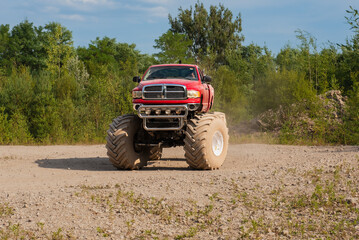 off road monster truck © Grzegorz
