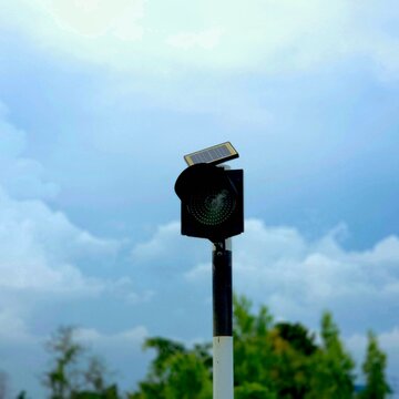 Solar warning beacon