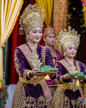 Traditional Tari Sekapur Sirih Dance Performance in Jambi, Indonesia