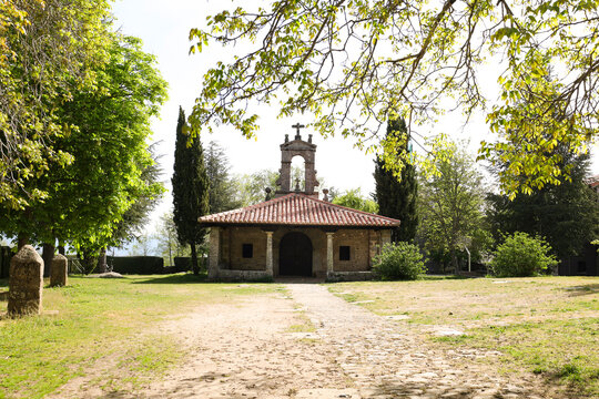 Typical houses with granite stone plinths and upper floors with geometric wooden frameworks and adobe in La Alberca town