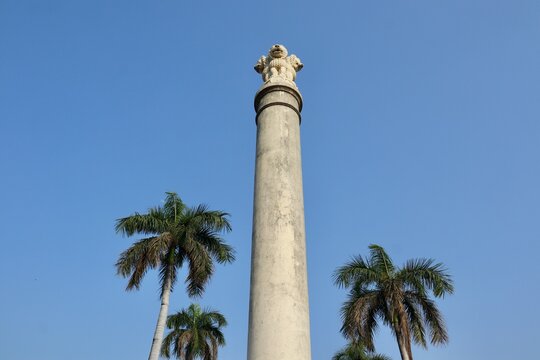 インド　ラクナウ　アショカ王の石碑