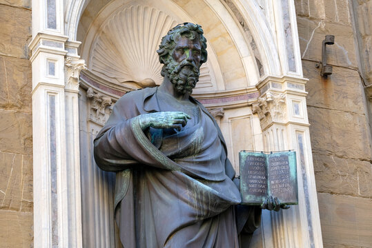 Bronze Statue of Saint Matthew by Lorenzo Ghiberti at Orsanmichele Church, Florence, Tuscany, Italy