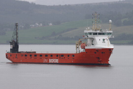 Lady Menna (IMO 9904340, MMSI 245266000), a general cargo ship built in 2022, arriving at the Port of Greenock, Scotland