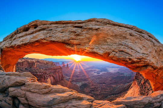 Sunrise at Mesa Arch in Canyonlands National Park