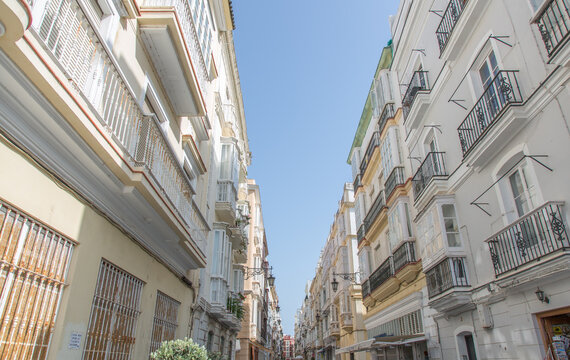 Colonical buildings at historic town centre of C&aacute;diz, Andalusia, Spain