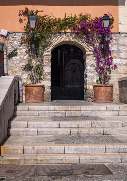 Entrance to Rue Obscure, Villefranche-sur-Mer, Provence-Alpes-C&ocirc;te-d'Azur, France
