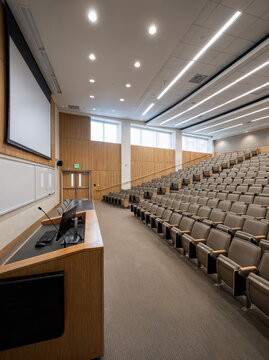 Empty College Lecture Hall &ndash; Modern Higher Education Classroom Before Class