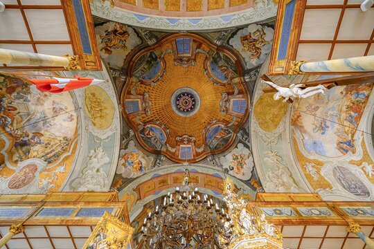 Ornate ceiling of Kosciol pw. Podwyzszenia Krzyza Swietego. Holy Cross Church, Jeleni Hora