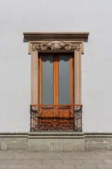 Obraz premium Ventana colonial en el Centro de Oaxaca Mexico
