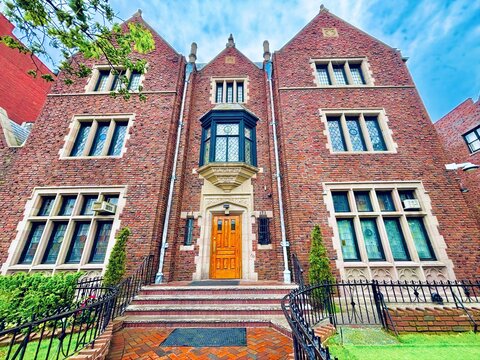 BROOKLYN, NY - SEPTEMBER 4, 2026: Exterior view of 770 Eastern Parkway, the world headquarters of the Chabad-Lubavitch Hasidic movement, featuring its iconic brick and stone architectural facade duri
