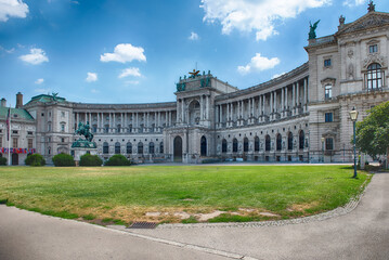 Obraz premium The grand Hofburg Palace complex in Vienna, Austria