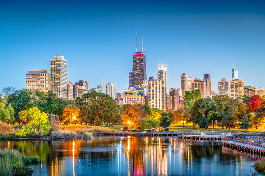 Chicago, Illinois, USA downtown skyline from Lincoln Park