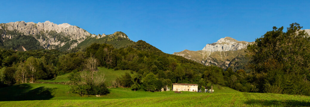 Farmhouse in an alpine valley in Italy