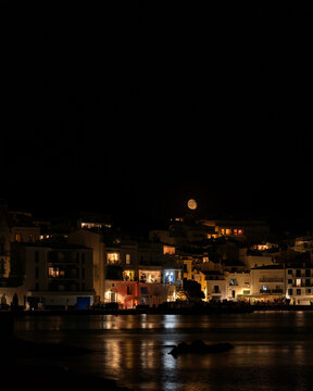 Salida de la luna en Cadaques