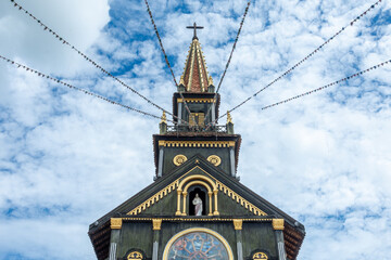 Église en bois de Kon Tum, Vietnam © Alexandre Grin