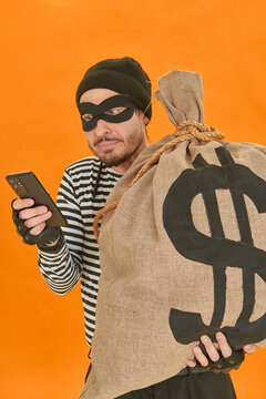 Robber Checks Smartphone