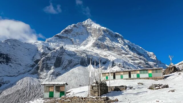 Makalu Himalayas Timelapse Vide.