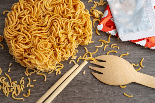 Instant noodles dry junk food with high sodium.