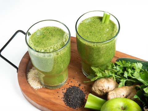 Fresh Green Juice with Apple Pineapple Ginger Celery and Chia Seeds