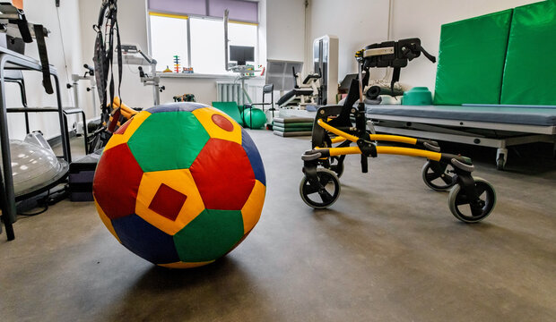 A modern, bright rehabilitation center for people and children with various musculoskeletal injuries and disabilities allows for modern, evidence-based rehabilitation