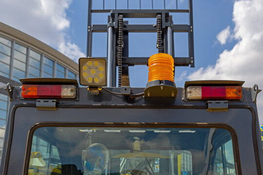 Amber Dome Led Reflector Signal Lights Monted at Top of Forklift Truck Cabin