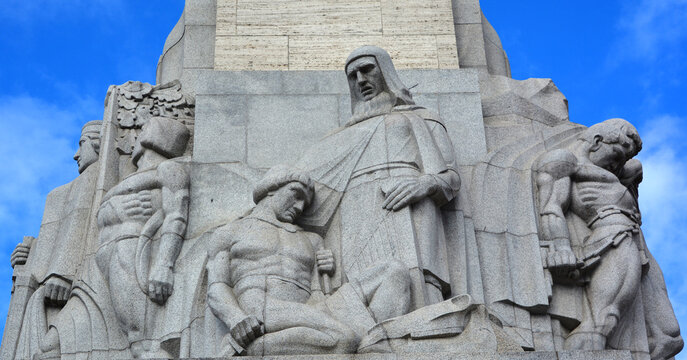 RIGA LAVTIA: Details of High monument of Brivibas piemineklis, Latvian memorial of freedom in Riga. honouring soldiers killed during the Latvian War of Independence (1918-1920).