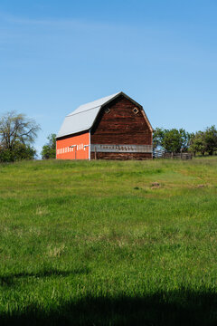 Rustic Barn on Green Prairie Hilltop