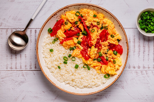 Chinese scrambled eggs with tomatoes.