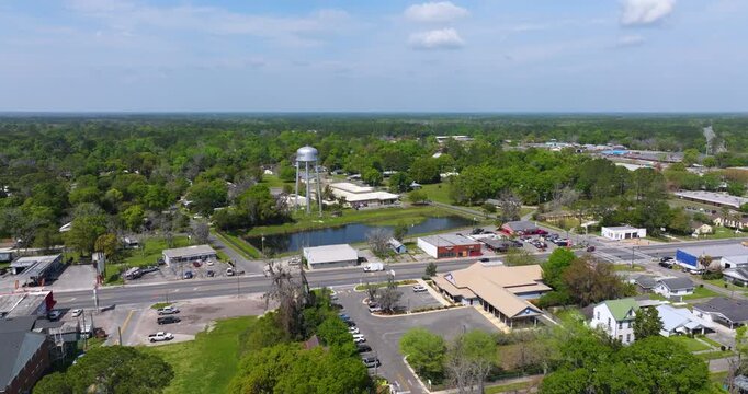 Small town America architecture with main street traffic. Starke, old city in Bradford County in Florida.