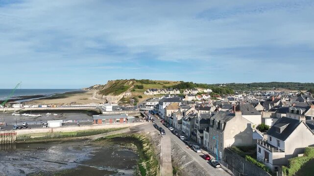 survol de Port-en-Bessin dans le Calvados, Normandie