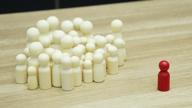 Wooden peg figures representing diversity and organization in human resources