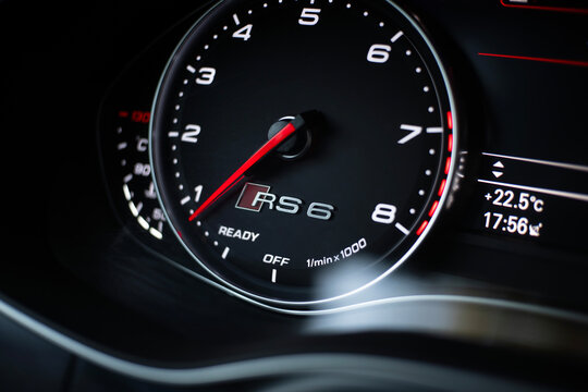 Close-Up View of Audi RS6 Avant Instrument Cluster Tachometer - Performance Wagon Interior