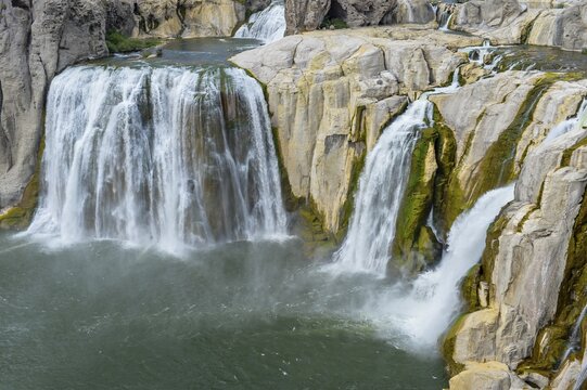 Shoshone Falls cascades, Twin Falls, Idaho, USA