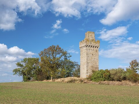 The lake houses waiting in a field in autumn, medieval watchtower in the Magdeburger B&ouml;rde, Seehausen, Saxony-Anhalt, Germany