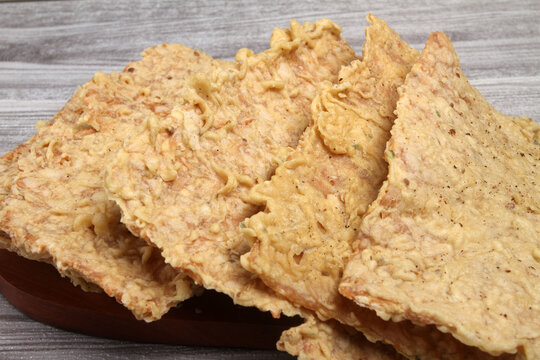 slice of tempeh crackers on table