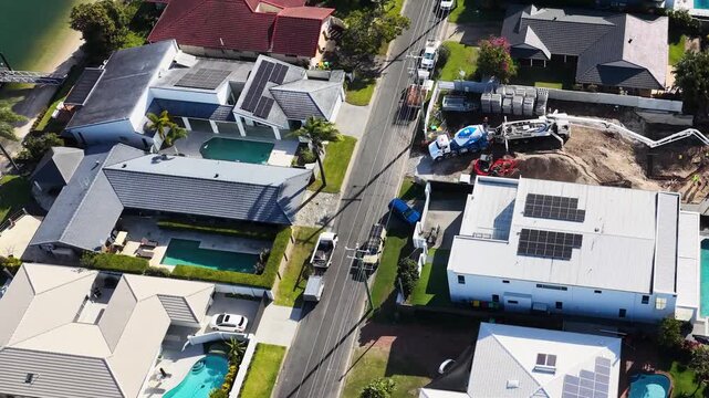 Aerial View of Luxury Waterfront Home Construction in Broadbeach Waters