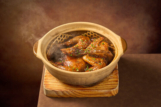 steaming clay pot braised chicken dish
