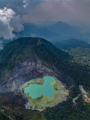 White crater Kawah Putih © Steven Tessy