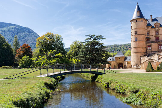 The creek and bridge iin the park of Vizille castle