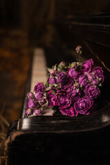 rose, bouquet, flowers, piano, dried flowers © Olga